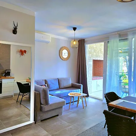 Appartamento Wide - 289 Plazhi San Pietro