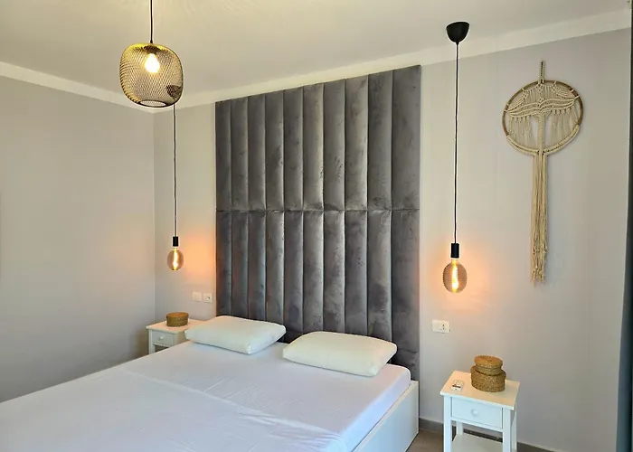 Wide - 289 Plazhi San Pietro